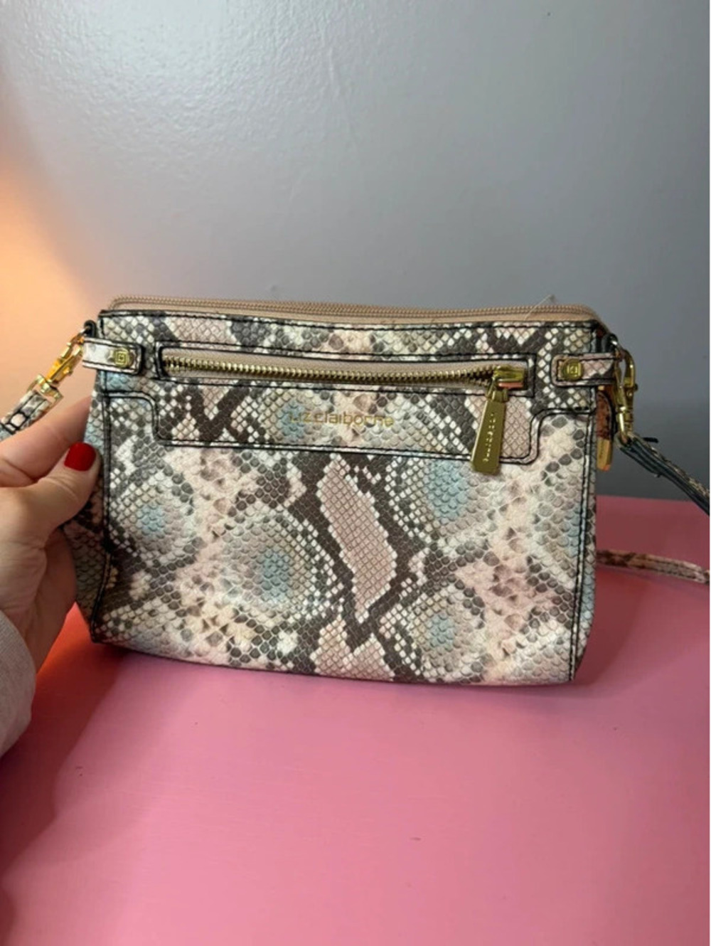 Liz Claiborne Snake Print Crossbody Wallet Bag Organizer Gold Tone 9x6